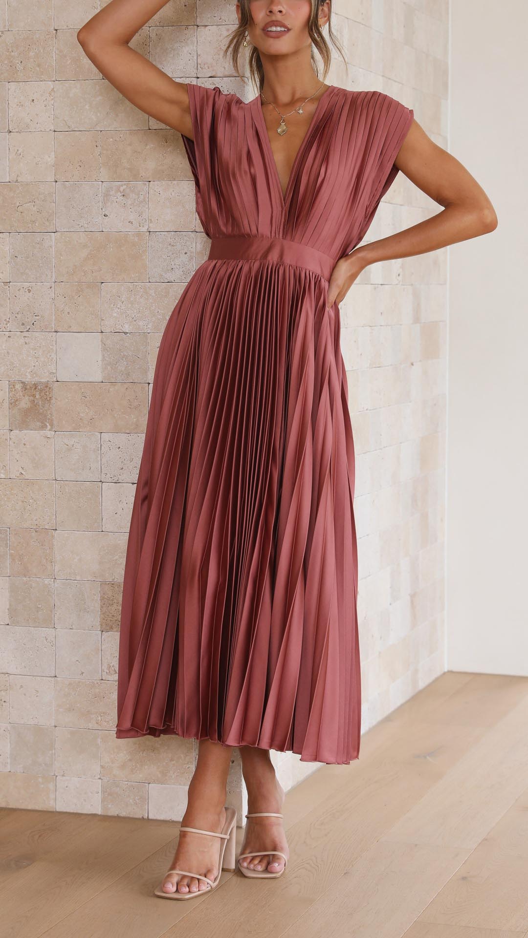 Isla | Abito plissé elegante